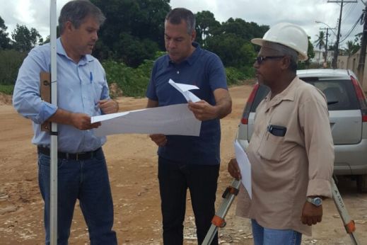 Prefeito Joaquim Neto acompanha ações de infraestrutura na cidade