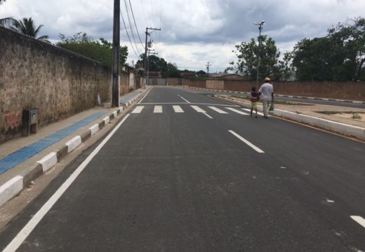 Prefeitura realiza drenagem, pavimentação e sinalização da rua São Félix