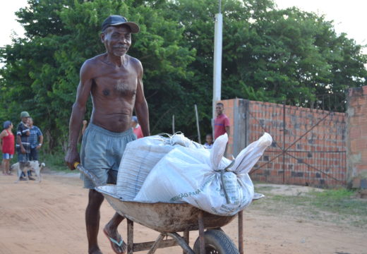 Grande operação nas comunidades rurais: Prefeitura entrega mais de 17 toneladas de adubo orgânico no Sauípe