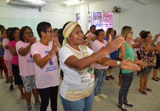 Esporte, lazer e promoção à saúde: através do programa “Mova-se”, Prefeitura promove aula de Tai Chi Chuan para grupo de idosas