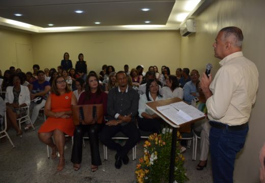 Educação como prioridade: Alagoinhas sedia formações de 2 programas nacionalmente reconhecidos e debate modelos de ensino para uma educação de excelência