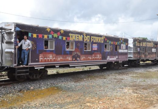 Alagoinhas dá início aos festejos juninos e Prefeitura leva usuários do CAPS para o Trem do Forró