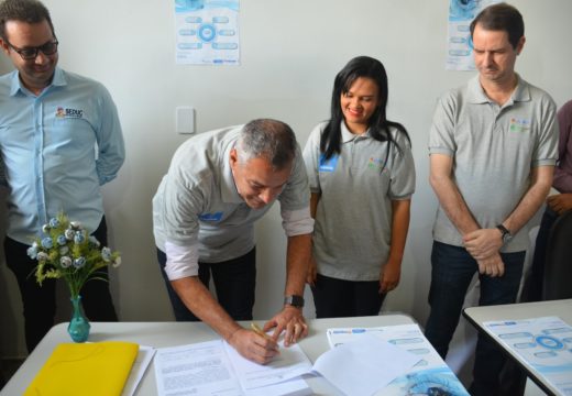 Valorização do funcionalismo público: Prefeito sanciona lei que institui plano de saúde para todos os servidores