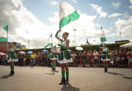 Mais de 4 mil pessoas desfilaram em comemoração aos 197 anos da Independência do Brasil, em Alagoinhas