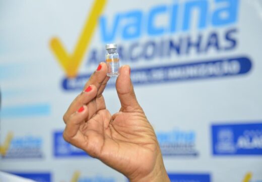 Mais de 600 pessoas já foram vacinadas, em Alagoinhas, contra a COVID-19