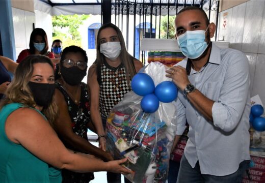 Escolas da rede municipal recebem material específico para a Educação Inclusiva