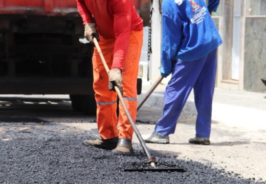 Operação Tapa-Buracos segue revitalizando ruas e avenidas em Alagoinhas