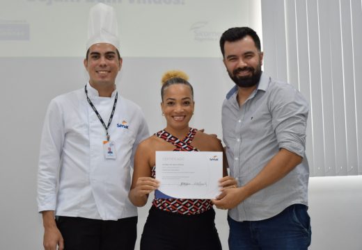 Um novo futuro pela frente: participantes de 7 Cursos de Capacitação oferecidos pela Prefeitura de Alagoinhas são certificados