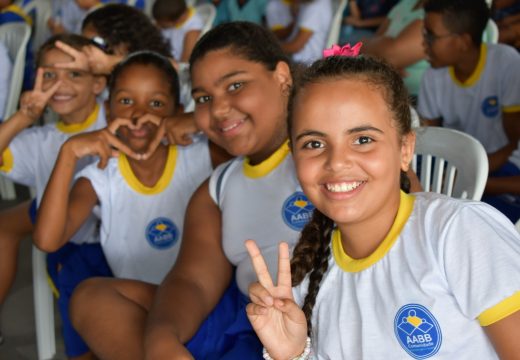 Mais amor, menos violência: SEMAS promove manhã de integração entre cuidadores e crianças na AABB Comunidade