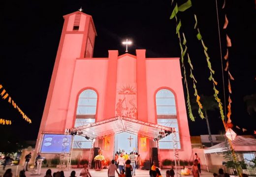 Prefeitura inaugura iluminação cênica da Catedral de Santo Antônio