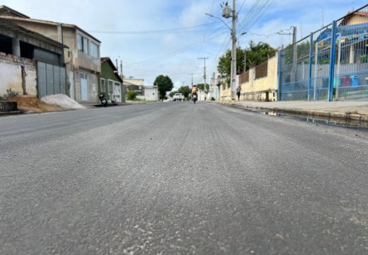 Alagoinhas+: trabalho de pavimentação segue renovando ruas do centro da cidade