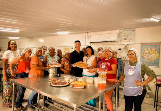 Alunos concluem cursos profissionalizantes oferecidos pela Prefeitura de Alagoinhas