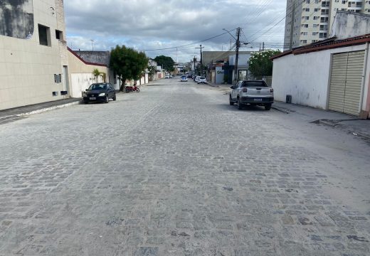 Prefeitura de Alagoinhas conclui requalificação da “Rua do Acra”