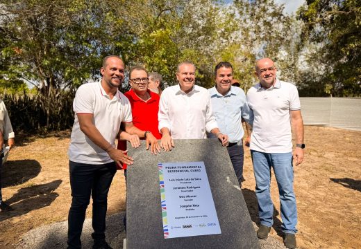 Prefeitura de Alagoinhas lança pedra fundamental do Residencial do Curió