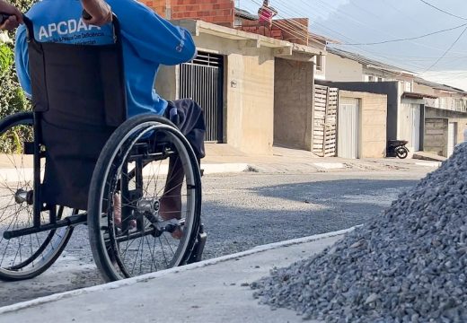 Prefeitura de Alagoinhas orienta sobre armazenamento irregular de materiais em vias públicas