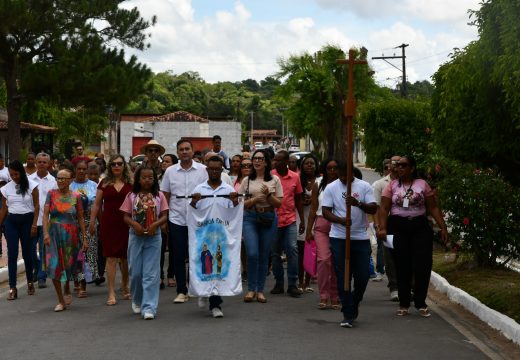 Nova ambulância é entregue a Boa União, durante encerramento de Festa da Sagrada Família